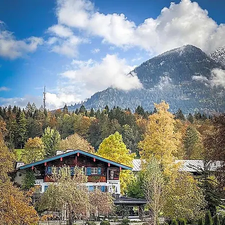 Stoll's Alpina Hotel 3*