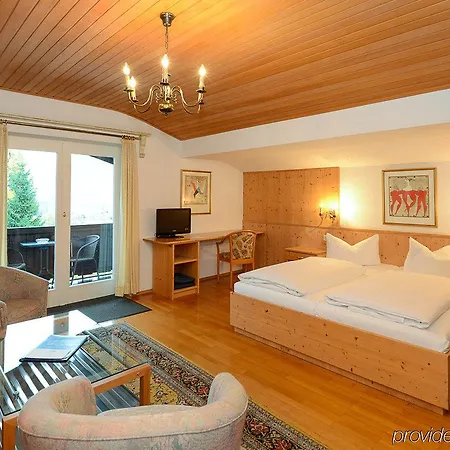 Stoll's Alpina Hotel 3*