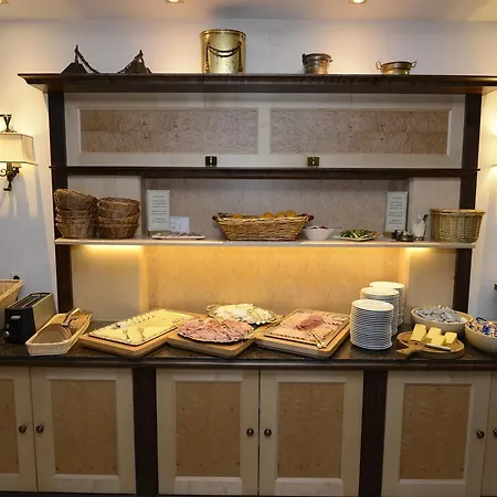 Stoll's Alpina Hotel 3*