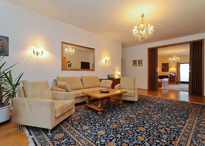 Stoll's Alpina Hotel